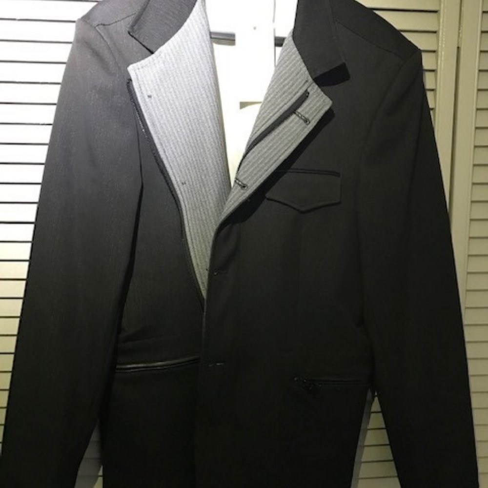 MENS STUNNING BLAZER WITH UNIQUE DETAILING